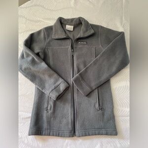 Columbia 4t fleece jacket. Pre owned excellent condition. Super warm.